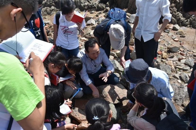 吴泰然老师.jpg 吴泰然老师.jpg